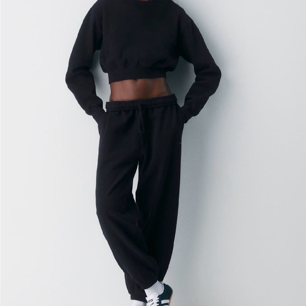 Aritzia Black Women's Track Pants